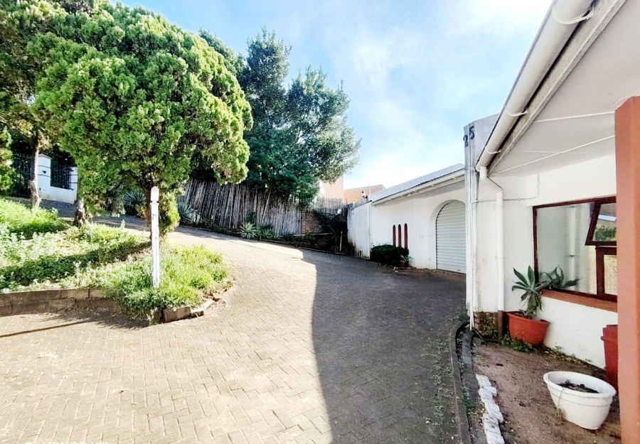 4 Bedroom Property for Sale in Vincent Heights Eastern Cape